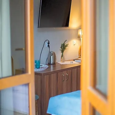 Pod Wzgórzem 3* Frombork