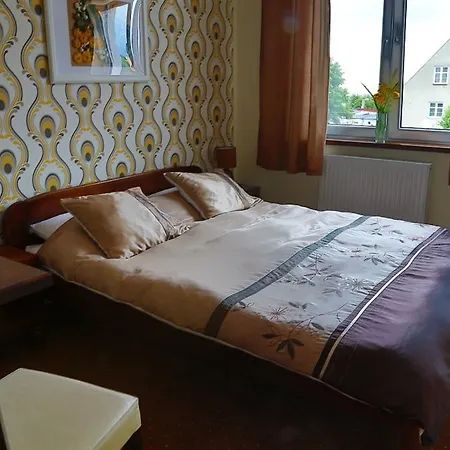 Pod Wzgorzem 3* Frombork