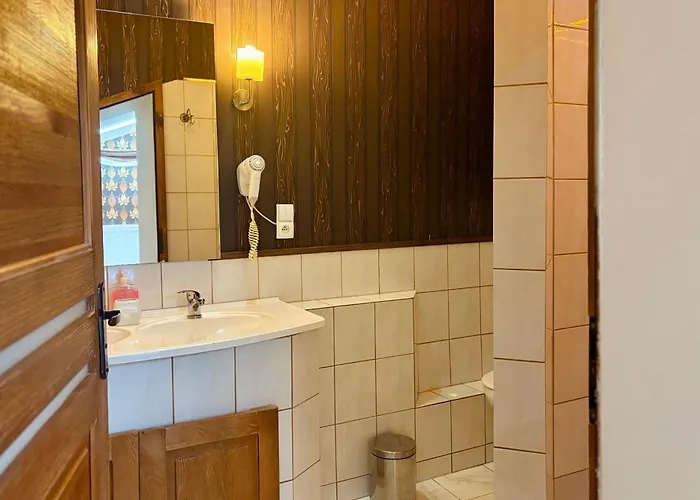 Pod Wzgorzem Inn Frombork