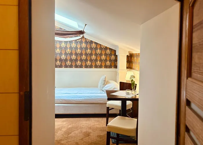 Pod Wzgorzem 3* Frombork